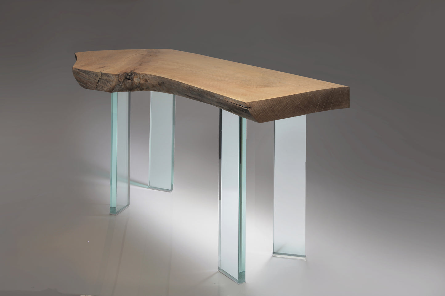 Aethera Tabula design bench